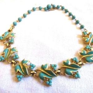 VTG CORO SIGNED GOLD TONE LINK BLUE ENAMEL GRAPE BERRY LEAF NECKLACE 15.5"